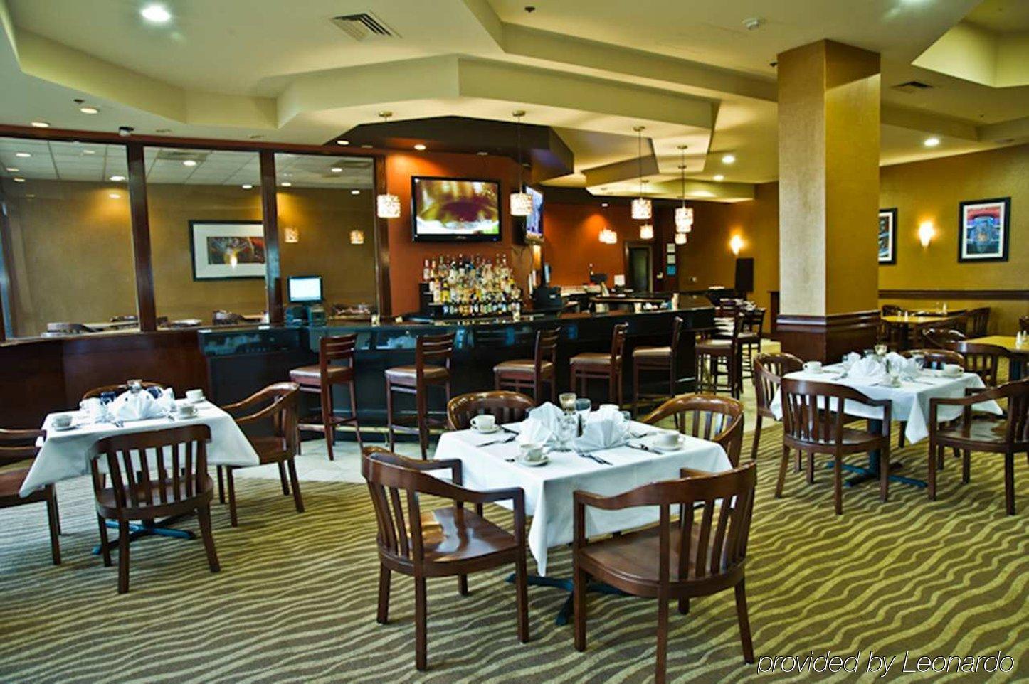 Hôtel Ramada By Wyndham Southfield Restaurant photo